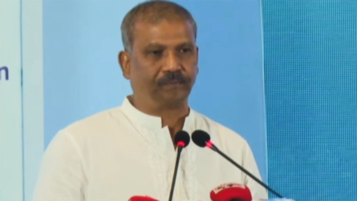 উপদেষ্টা হিসেবে আমাদের সেফ এক্সিটের দরকার নেই: আসিফ নজরুল